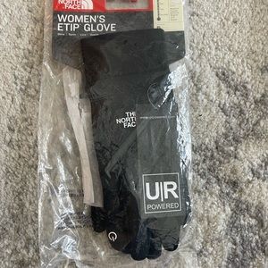 New women’s ETIP The North Face gloves size large